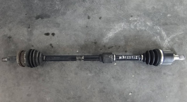 Привід правий 495002G200 HYUNDAI