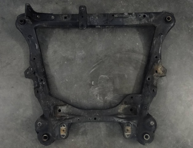 Підрамник передній 5110033070 TOYOTA