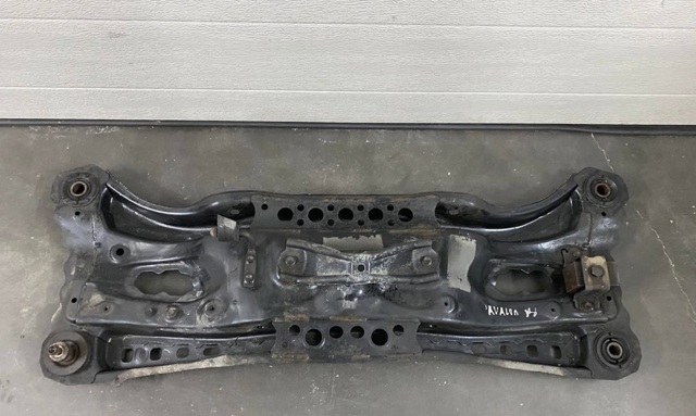 Балка задньої підвіски, підрамник 5120606091 TOYOTA