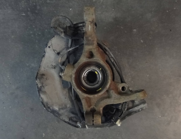 Кулак поворотний передній правий 517163S110 HYUNDAI