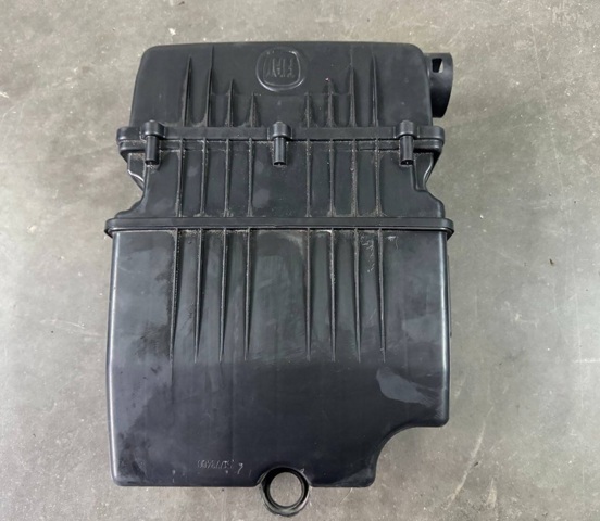 Корпус повітряного фільтра 51806861 FIAT