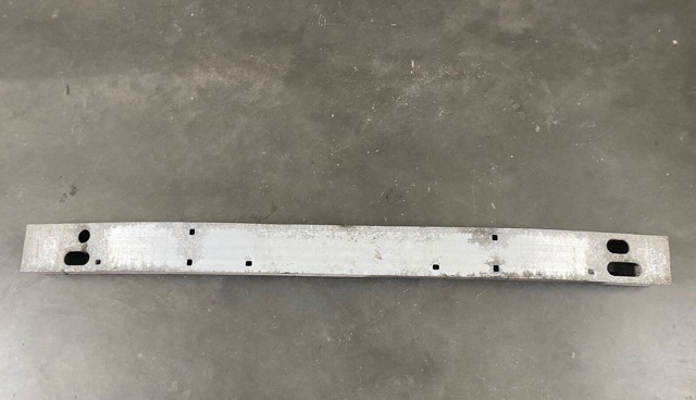 Балка бампера заднього 5202333050 TOYOTA