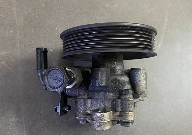 Насос рульового механізму 571003K200 HYUNDAI