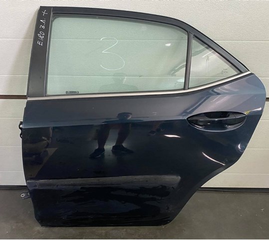 Скло задніх дверей, лівих 6810402410 TOYOTA