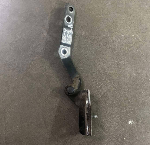 Петля задніх багажних, 3/5 -х дверей 68260SWWE01ZZ HONDA