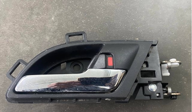 Ручка передньої двері внутрішня права 72120SWAA02ZA HONDA