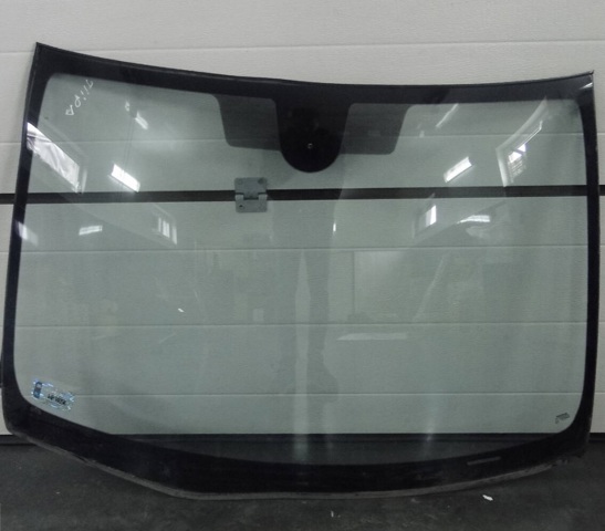 Вітрове скло 72700EM30A NISSAN