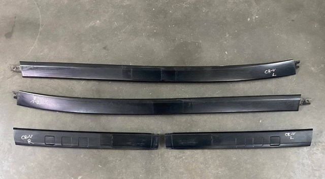 Молдинг даху, передній правий 75230SWA003 HONDA
