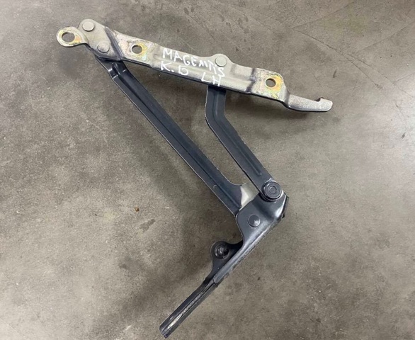 Петля багажника 792102G000 HYUNDAI
