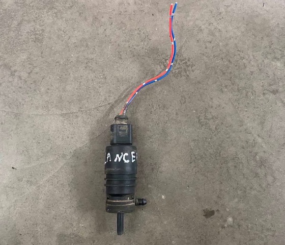 Електропомпа омивача переднього скла 8260A109 MITSUBISHI