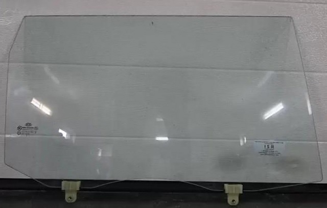 Скло заднє праве 834212K010 HYUNDAI