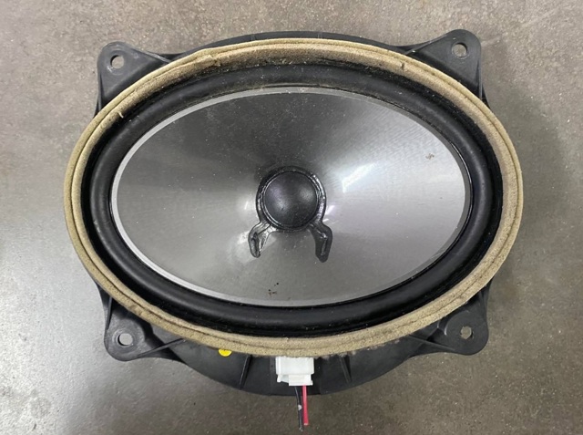 Динамік передньої двері 861600E070 TOYOTA