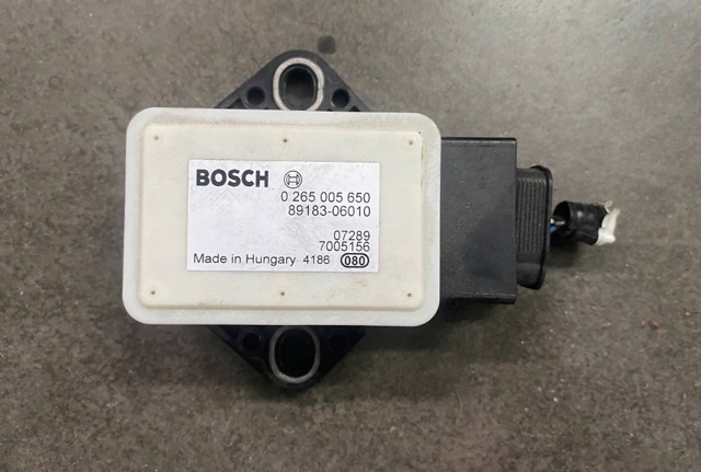 Датчик поздовжнього прискорення 8918306010 TOYOTA