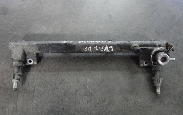 Паливна рампа 90411551 GM