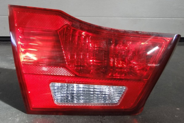 Задня ліва внутрішня фара 924052G620 HYUNDAI