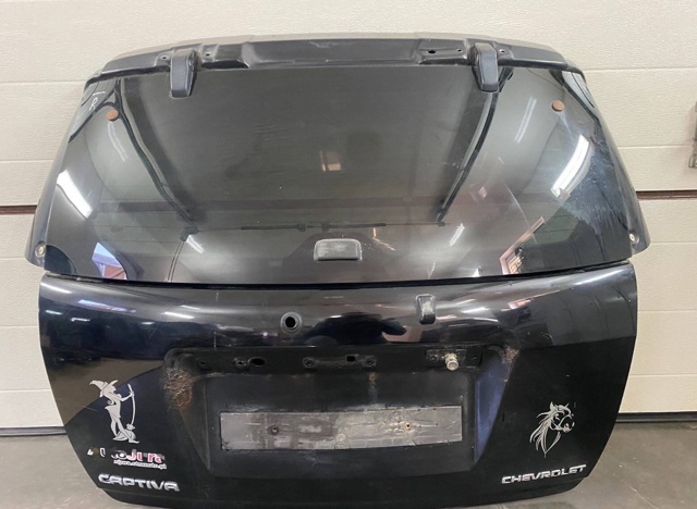 Двері багажника 95240538 GM