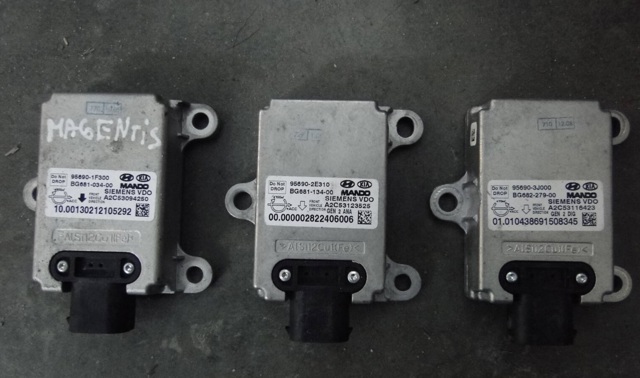 Датчик поперечного прискорення (ESP) 956903J000 HYUNDAI