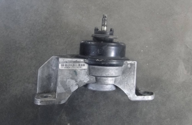 Права подушка мотора 96640030 GM