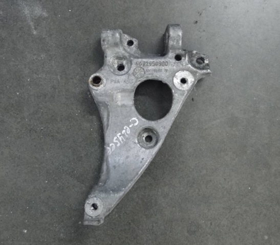 Кронштейн компресора кондиціонера 9672950980 PEUGEOT