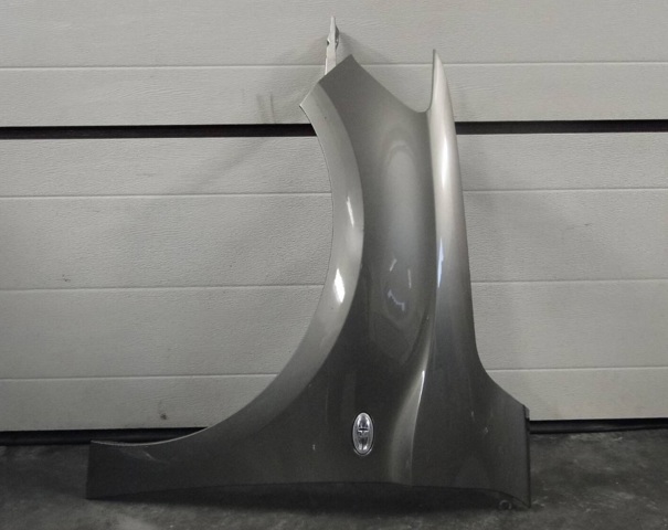 Ліве переднє крило 9674790580 PEUGEOT