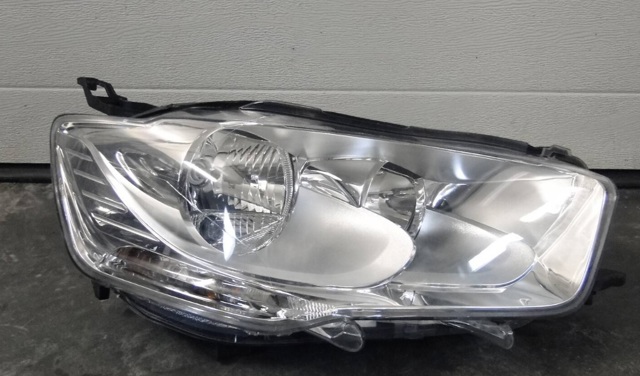 Фара основна права 9675139980 PEUGEOT