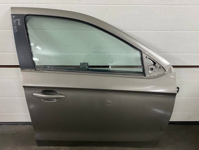 Дверка передня права 9677862680 PEUGEOT