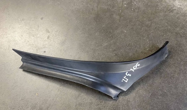 Накладка заднього ліхтаря 9678542580 PEUGEOT