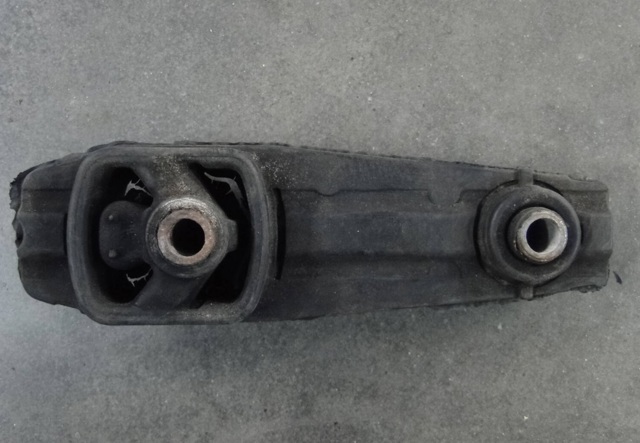 Задня подушка двигуна 9681675280 PEUGEOT