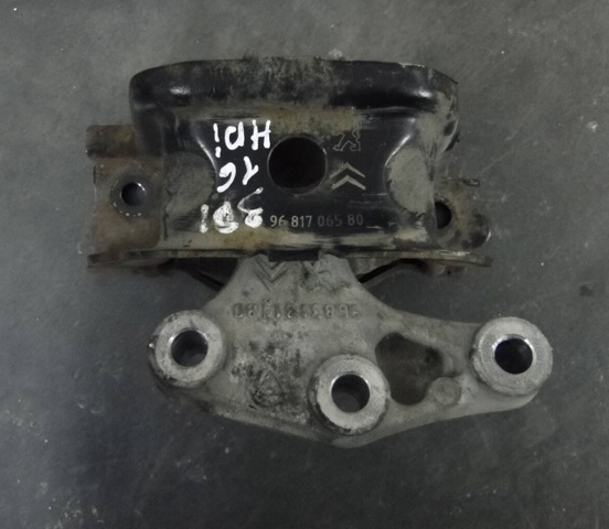 Ліва подушка двигуна 9681706580 PEUGEOT