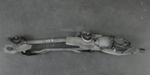 Мотор трапеції склоочисника EG2167340 MAZDA