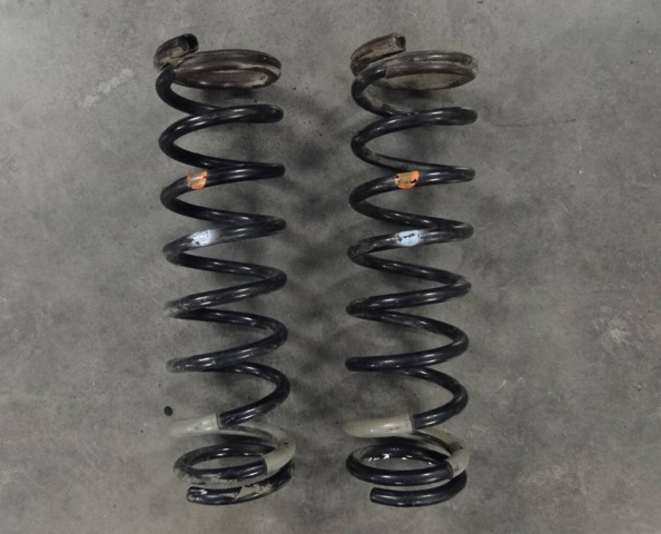 Пружина підвіски задня EG2528011F MAZDA
