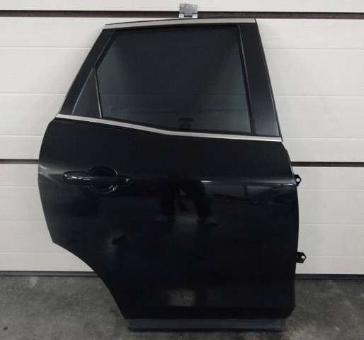 Двері задні в зборі EGY17202XL MAZDA