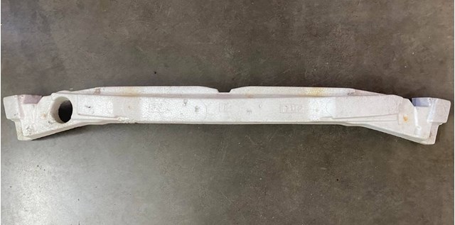Наповнювач бампера переднього EH6250111 MAZDA