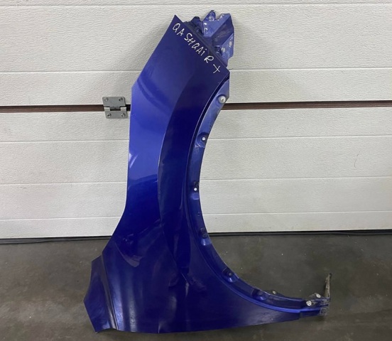 Переднє праве крило F31004EAMA NISSAN