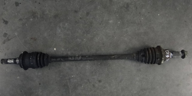 Піввісь задня, права GD702550X MAZDA
