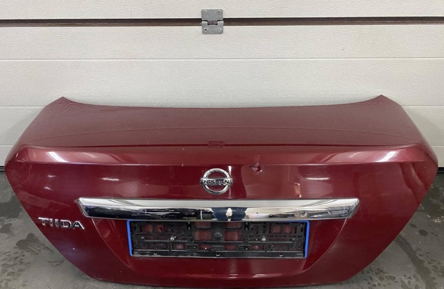 Кришка багажника Nissan Tiida SC11X