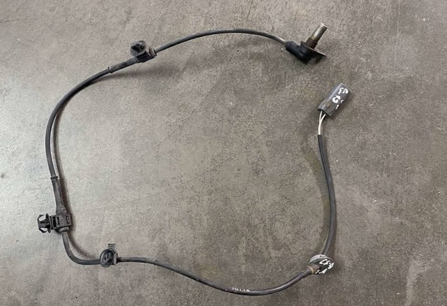 Передній лівий датчик абс L2064373XC MAZDA