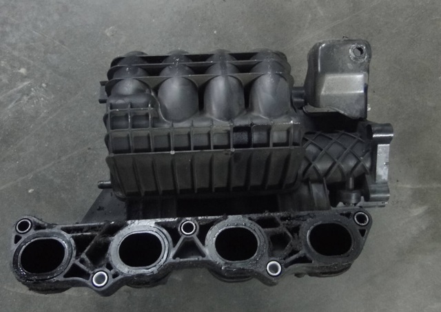 Колектор впускний MN143823 MITSUBISHI