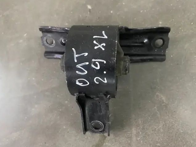 Права подушка мотора Mitsubishi Lancer 10