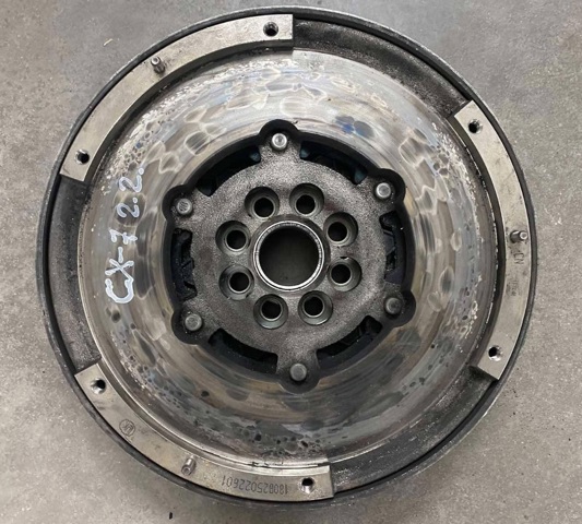 Маховик зчеплення R2A116610B MAZDA