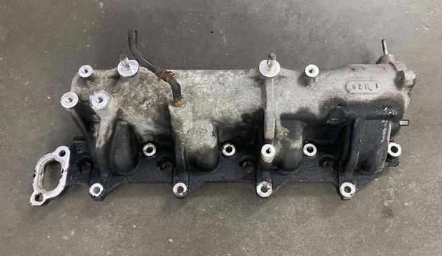 Колектор впускний R2AA13100 MAZDA