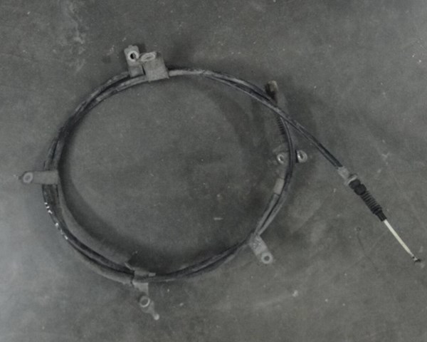 Трос стоянкового гальма задній правий TD1144410 MAZDA