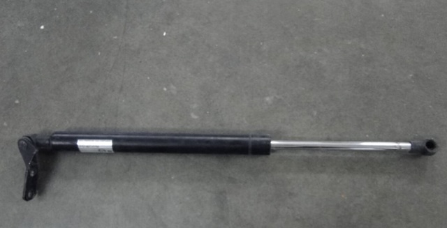 Амортизатор двері багажника TD1162620D MAZDA