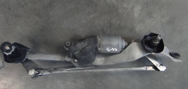 Двигун склоочисника лобового скла (трапеції) TD1267340 MAZDA