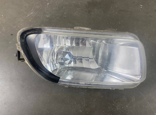 Права протитуманні фари TD8451680B MAZDA