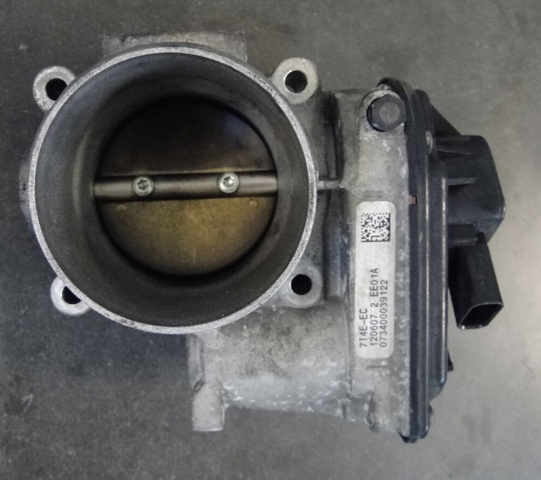 Блок дросельної заслінки ZZJ113650 MAZDA