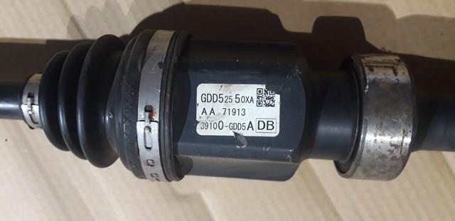 Привід правий GDD52550XA MAZDA