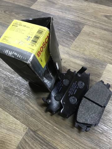 Гальмівні колодки 0986424135 BOSCH