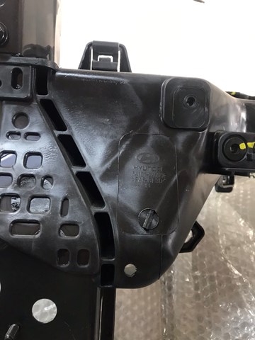 Кронштейн кріплення радіатора 641012W000 HYUNDAI