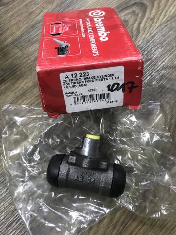 Робочий циліндр A12223 BREMBO